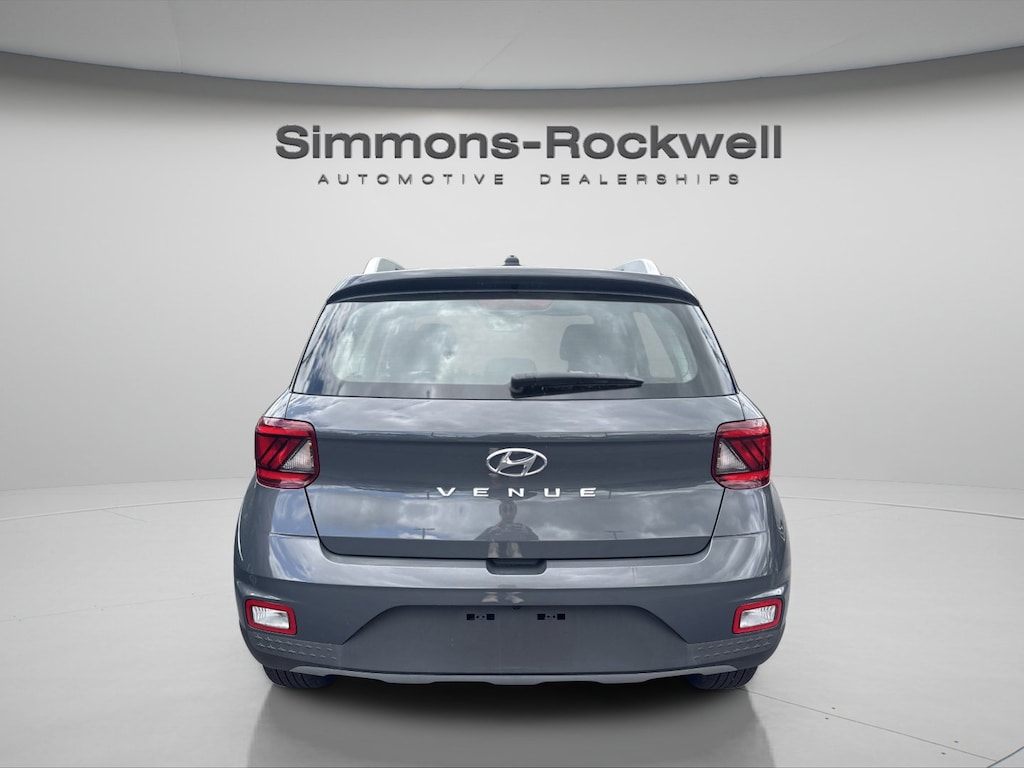 Used 2025 Hyundai Venue SEL SEL IVT