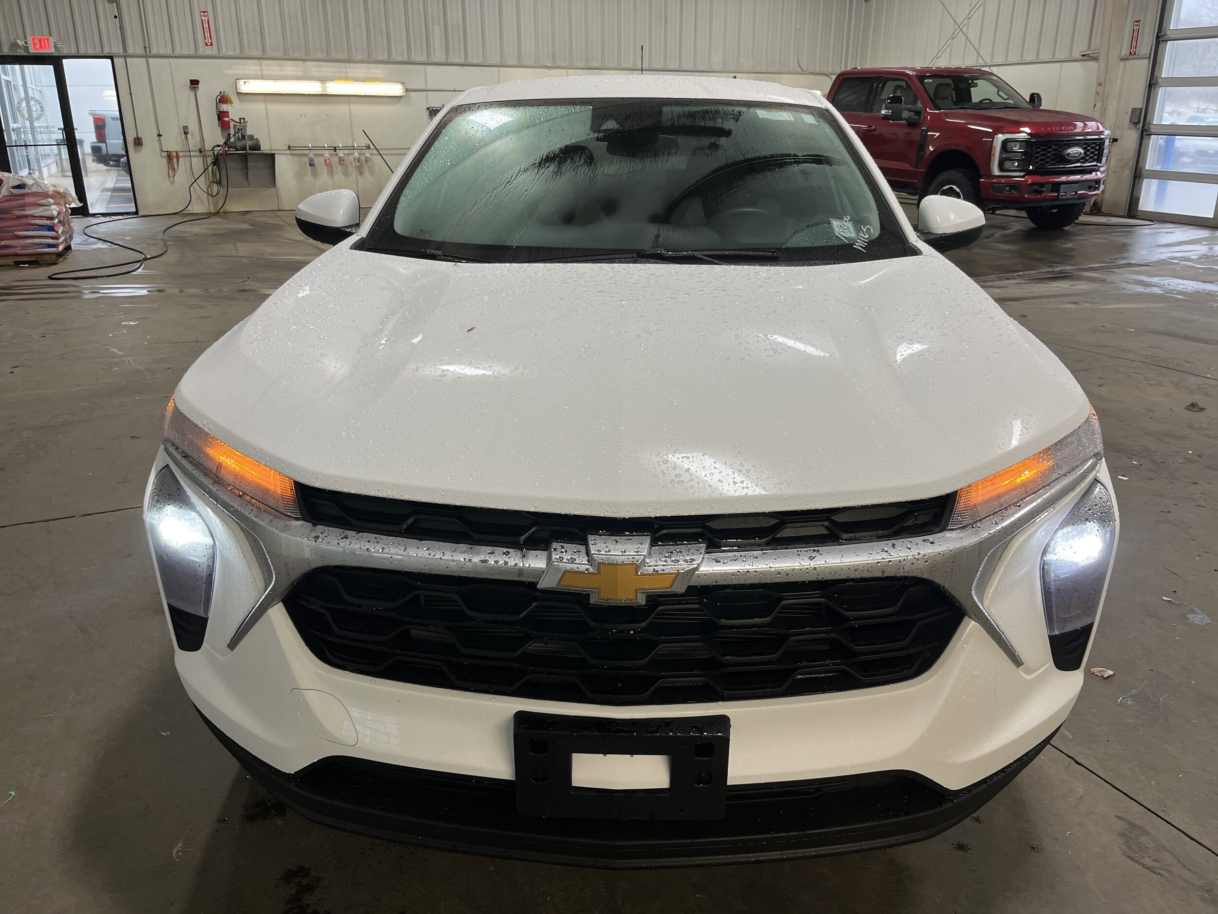 2024 Chevrolet Trax LS photo 2