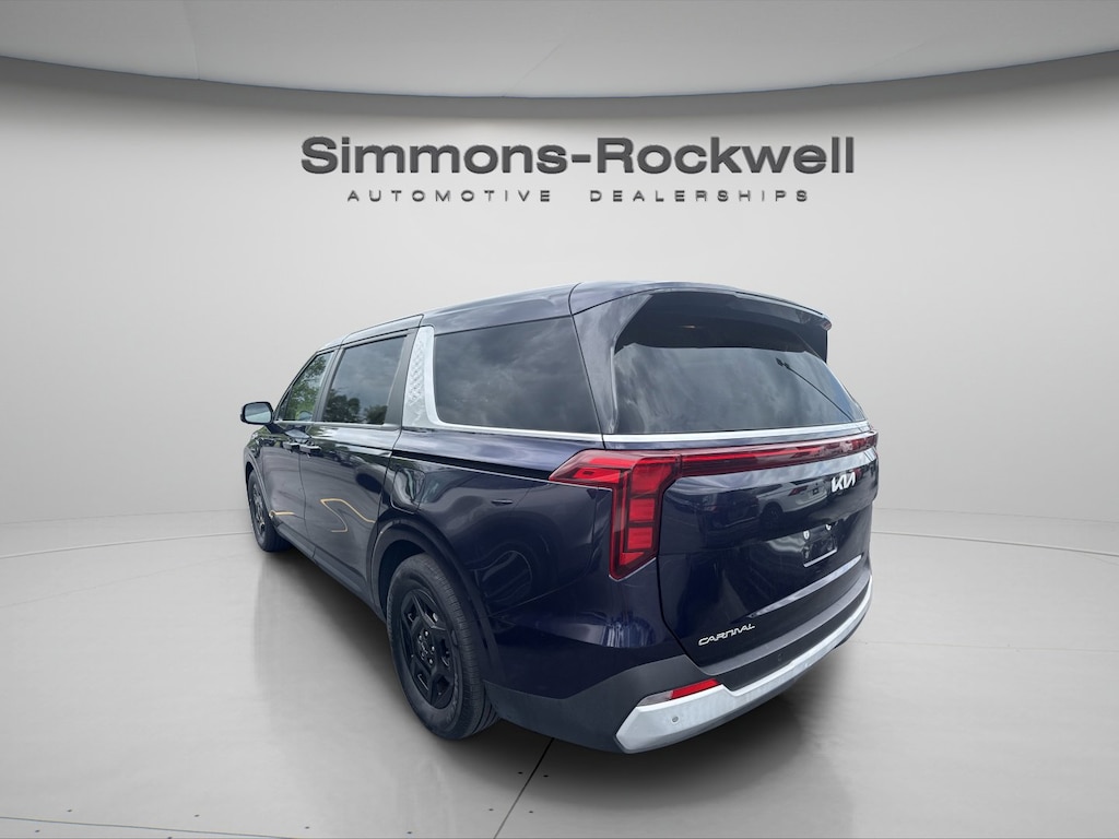 Used 2025 Kia Carnival LXS LXS FWD