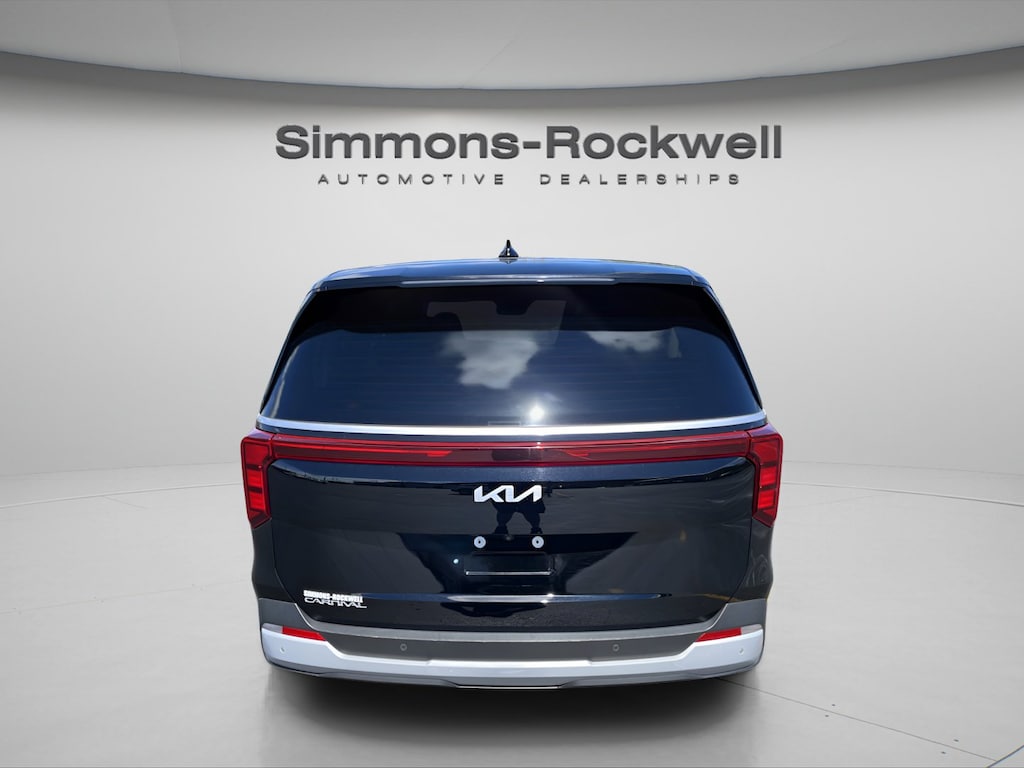 Used 2025 Kia Carnival LXS LXS FWD