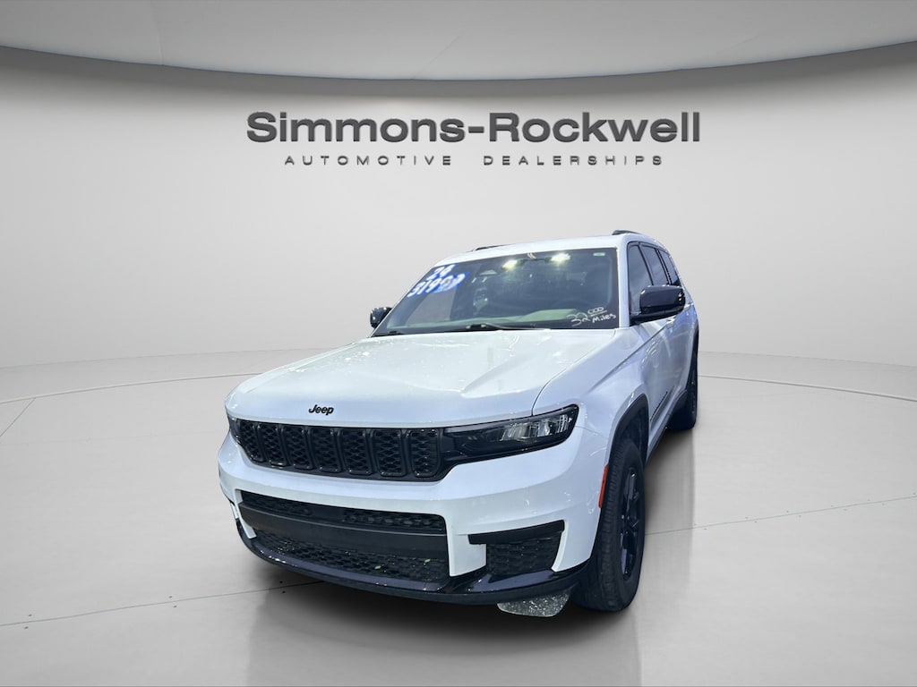 Used 2024 Jeep Grand Cherokee L Altitude Altitude 4x4