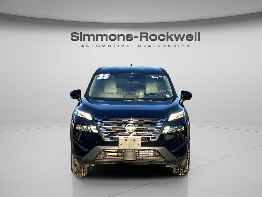 Used 2025 Nissan Rogue SV AWD SV