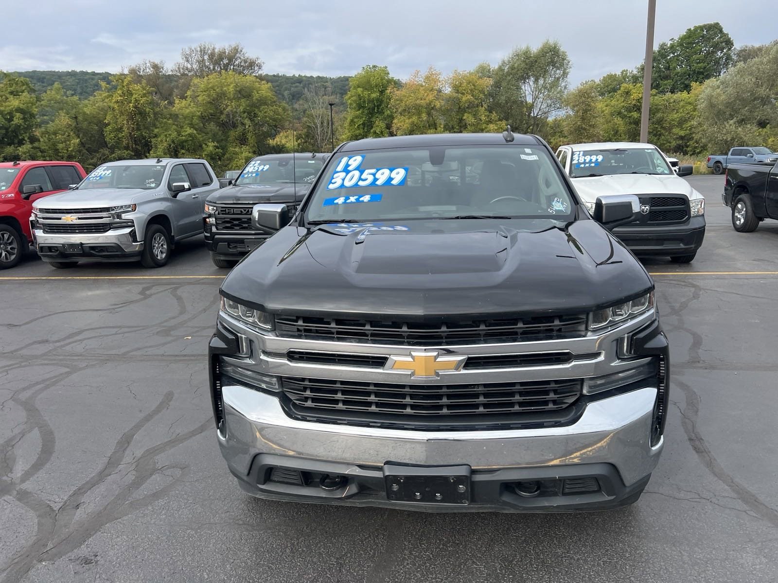 Used 2019 Chevrolet Silverado 1500 LT with VIN 1GCUYDED5KZ362336 for sale in Hornell, NY