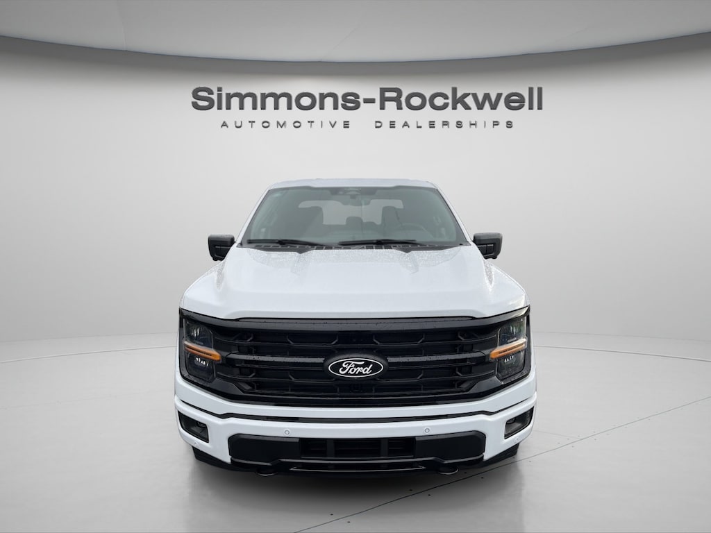 New 2025 Ford F-150 XLT XLT 4WD SuperCrew 5.5 Box