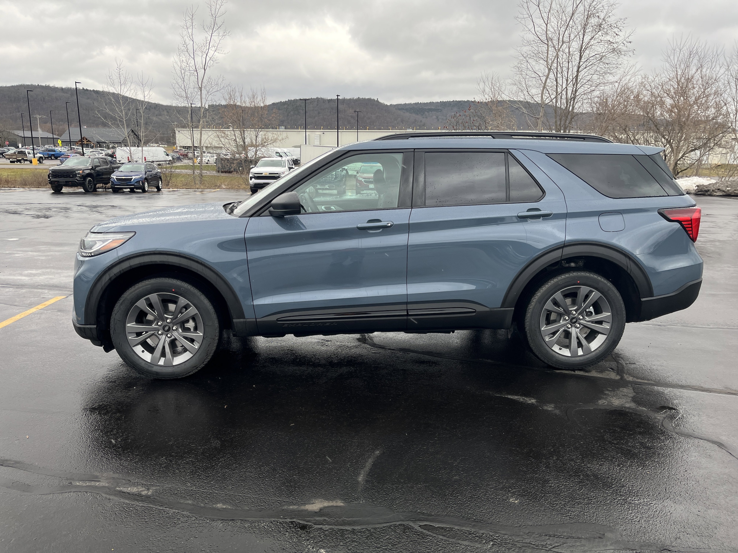 2026 Ford Explorer Active's photo