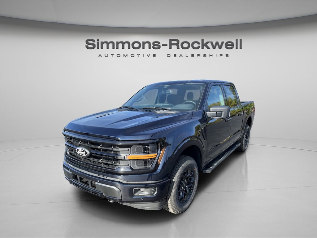 New 2025 Ford F-150 XLT XLT 4WD SuperCrew 5.5 Box