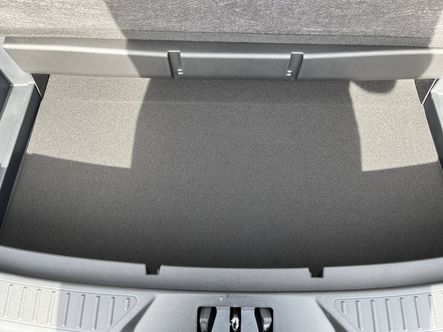 2026 Ford Explorer ST-Line - Photo 12