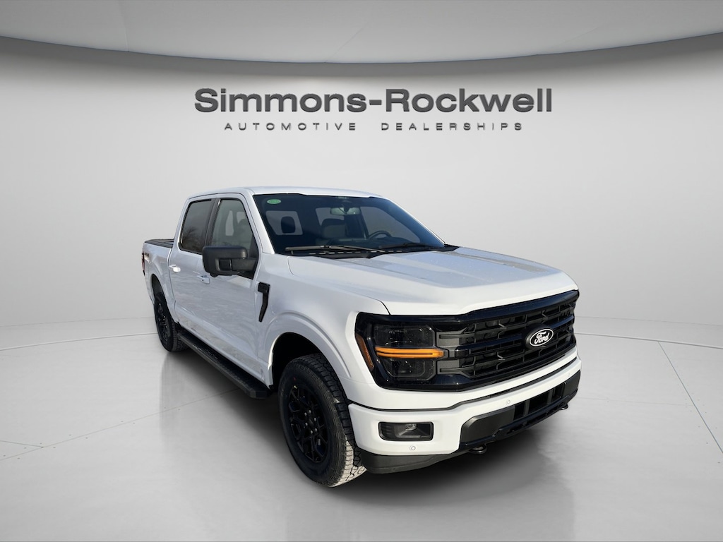 New 2026 Ford F-150 XLT XLT 4WD SuperCrew 5.5 Box