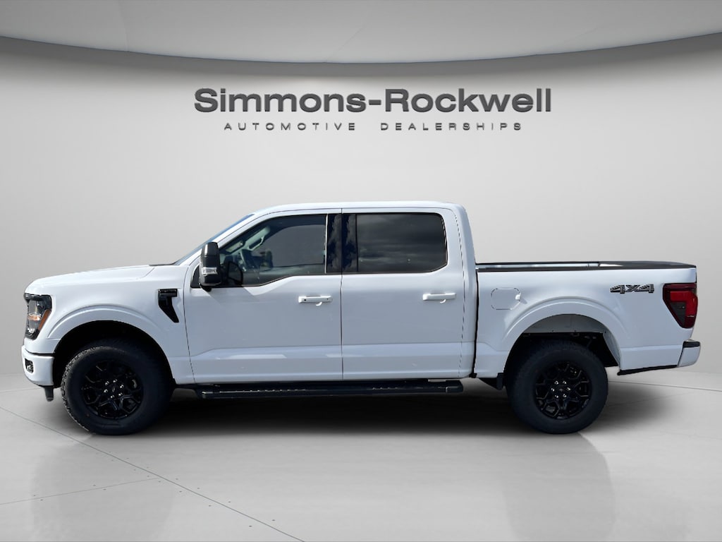 New 2025 Ford F-150 XLT XLT 4WD SuperCrew 5.5 Box