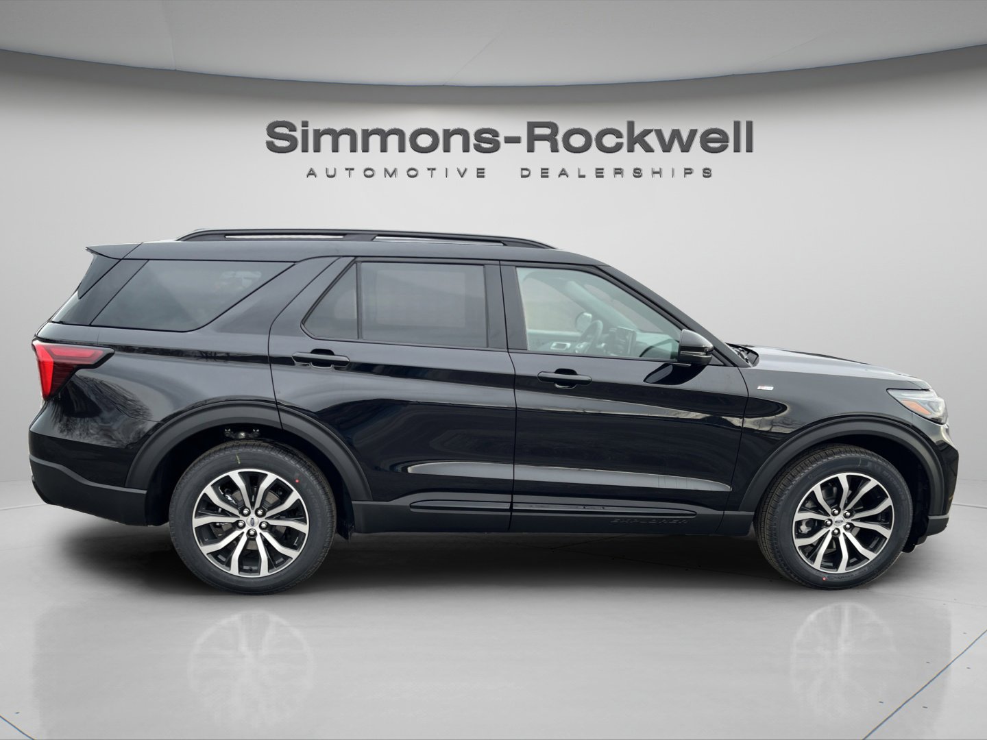 2026 Ford Explorer ST-Line - Photo 6