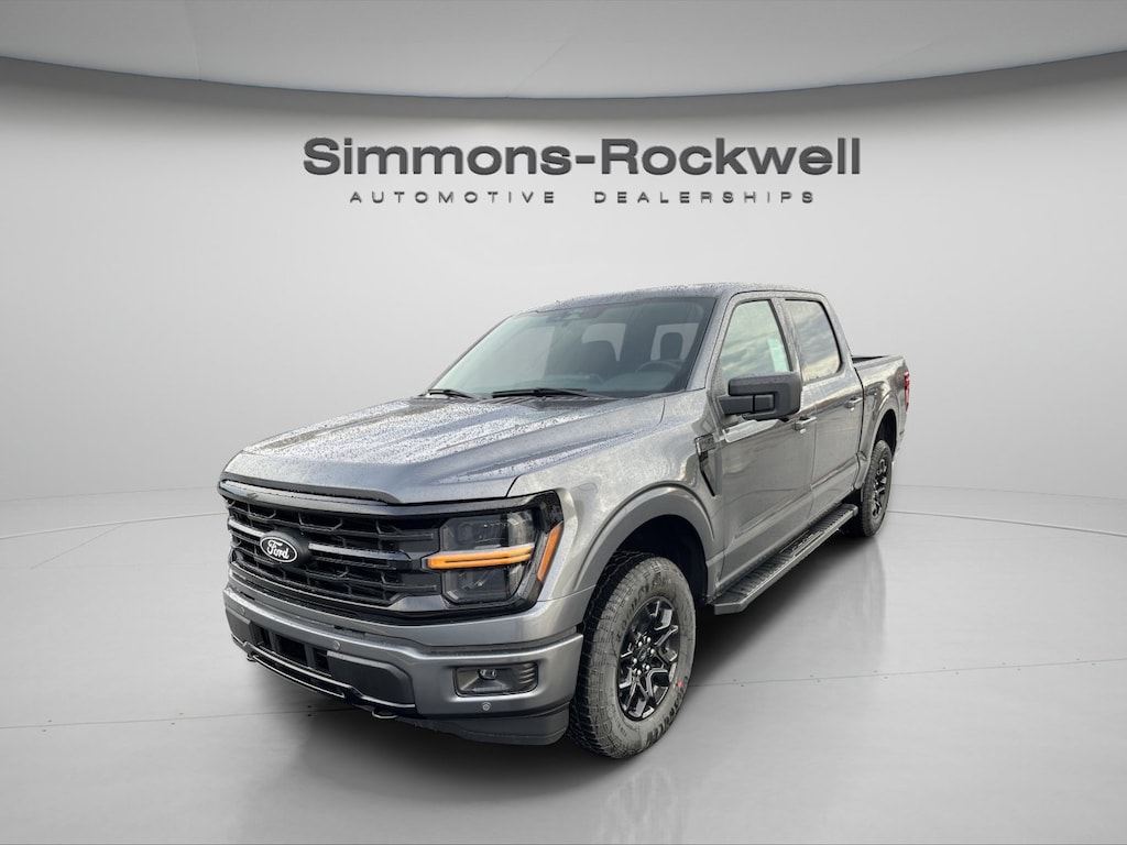 New 2025 Ford F-150 XLT XLT 4WD SuperCrew 5.5 Box