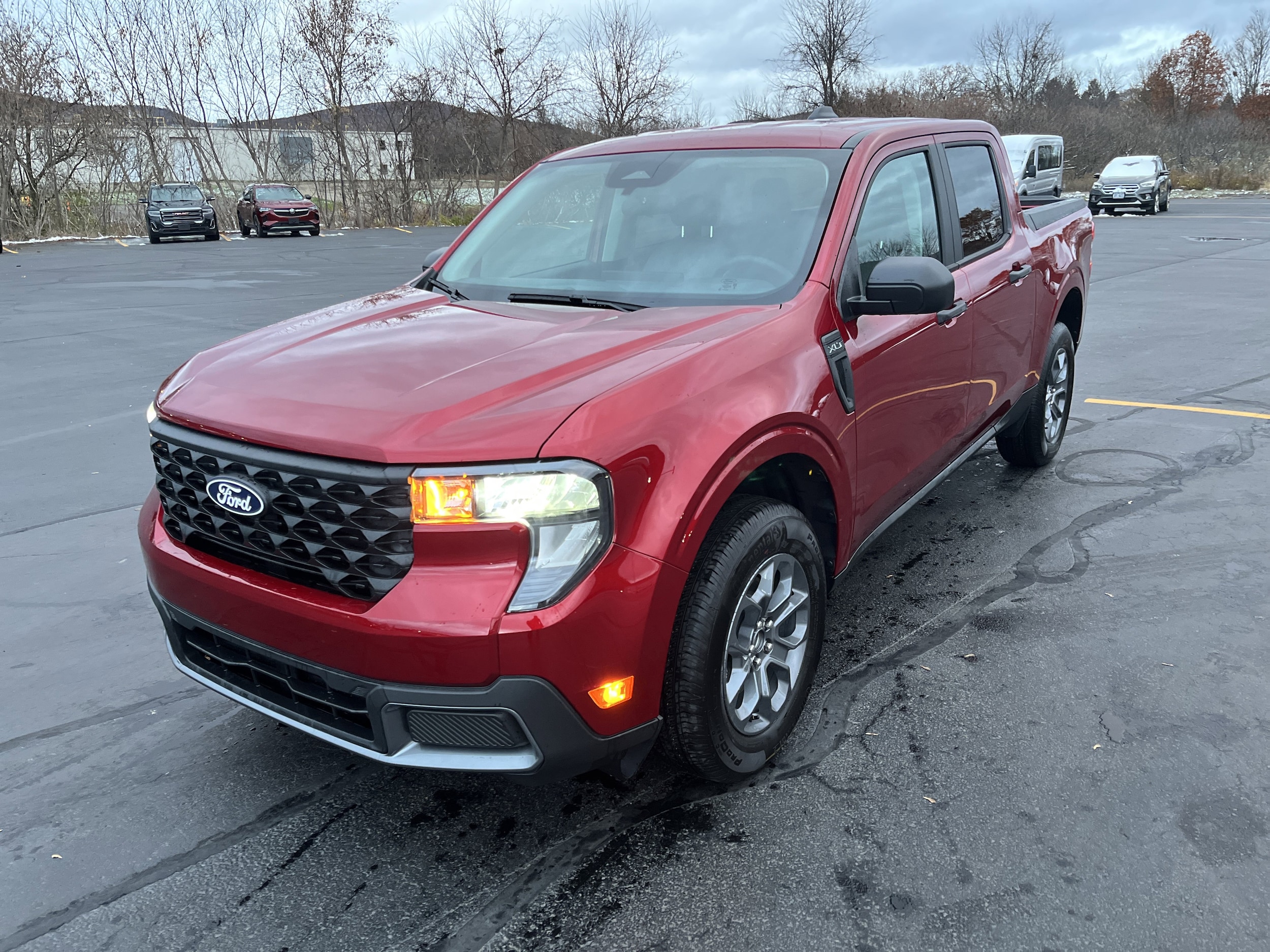 2025 Ford Maverick XLT's photo