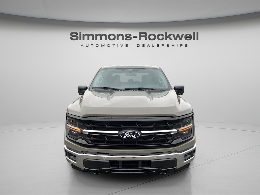 New 2026 Ford F-150 XLT XLT 4WD SuperCrew 5.5 Box