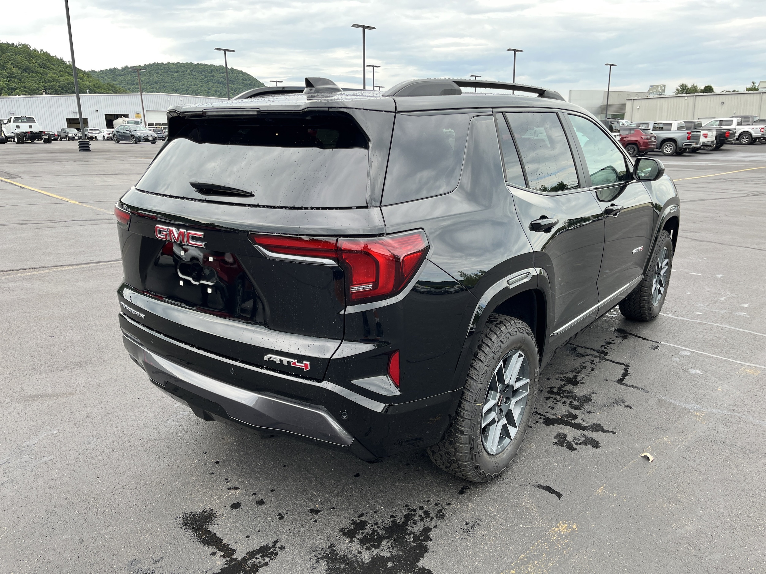 2027 GMC Terrain AT4 - Photo 17