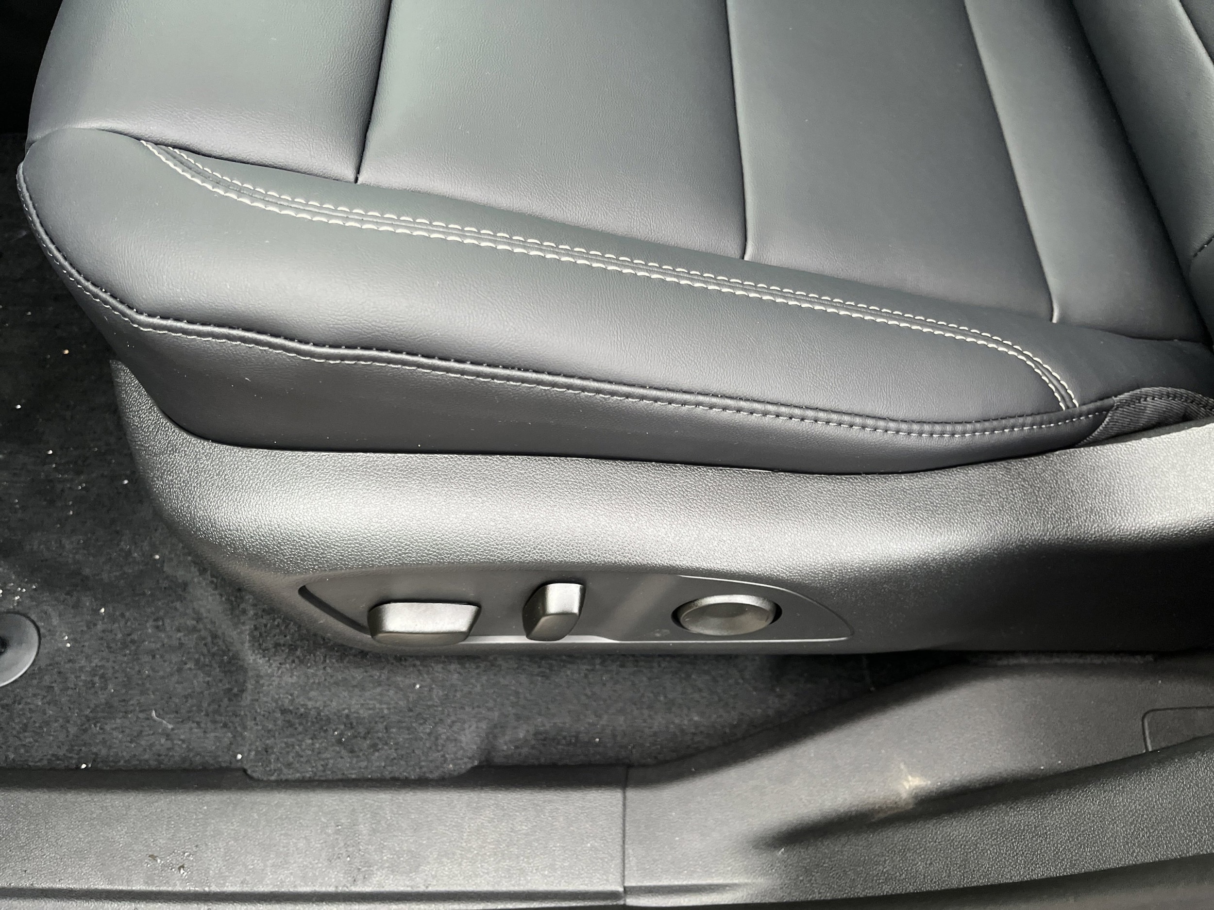 2026 GMC Acadia Elevation - Photo 16