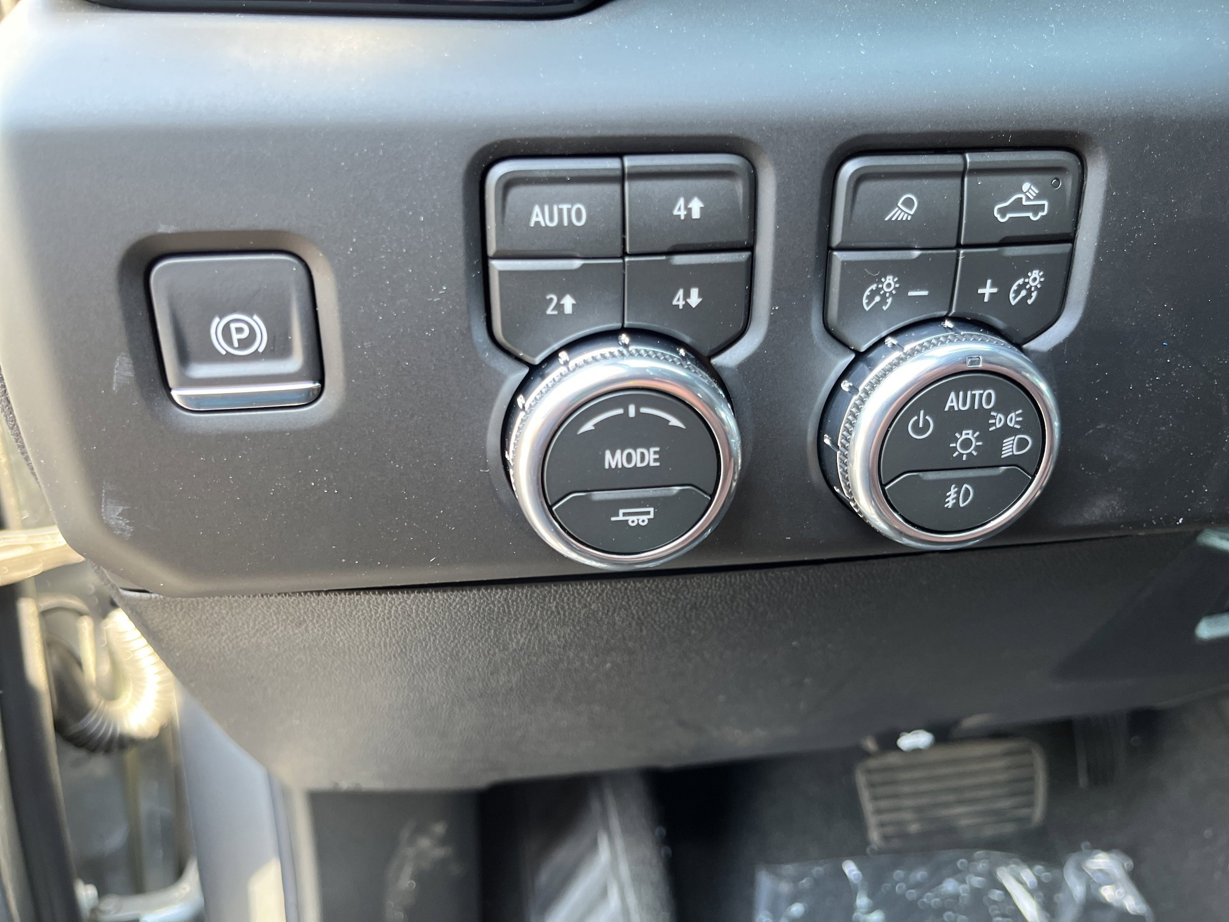 2026 GMC Sierra 2500HD Denali Ultimate - Photo 18