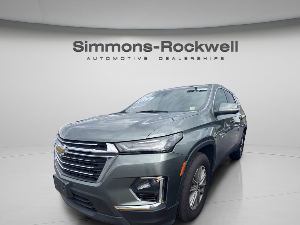 Used 2023 Chevrolet Traverse LT Cloth SUV