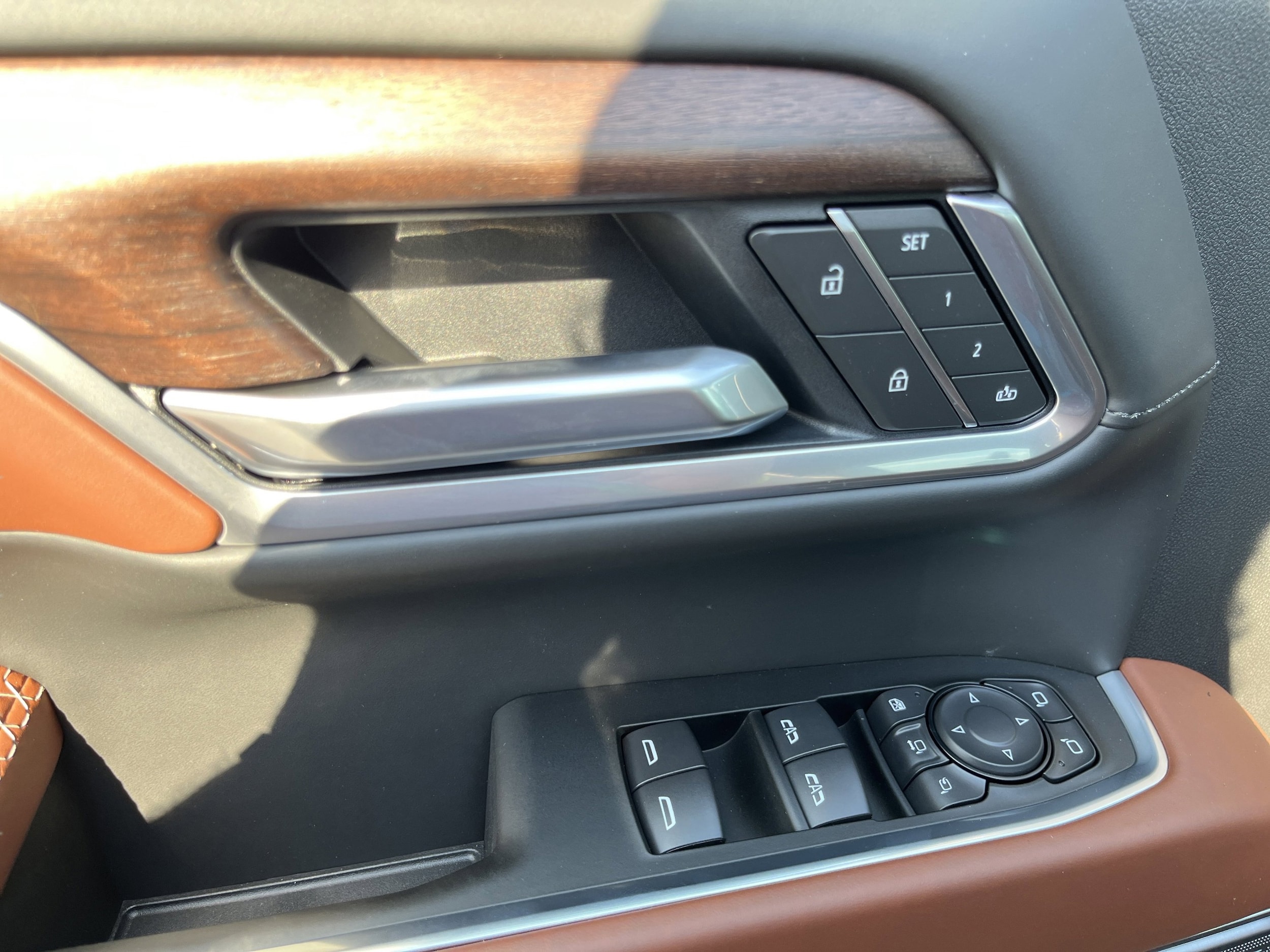 2026 GMC Sierra 2500HD Denali Ultimate - Photo 17