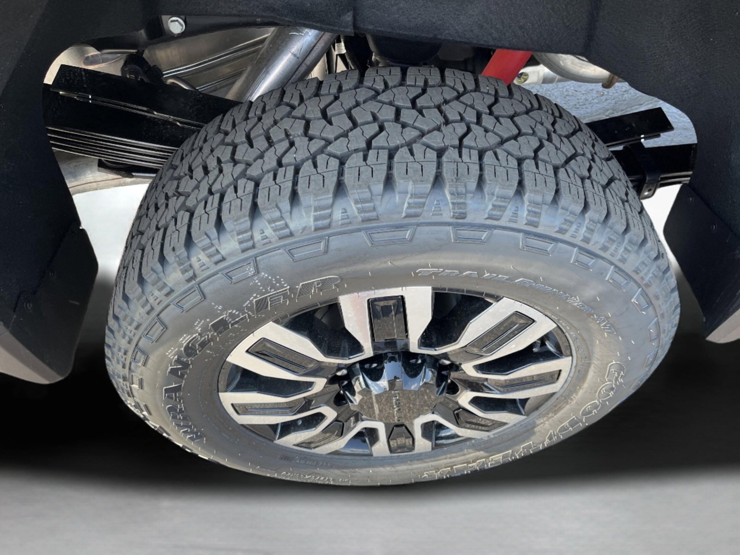 2026 GMC Sierra 2500HD Denali Ultimate - Photo 13