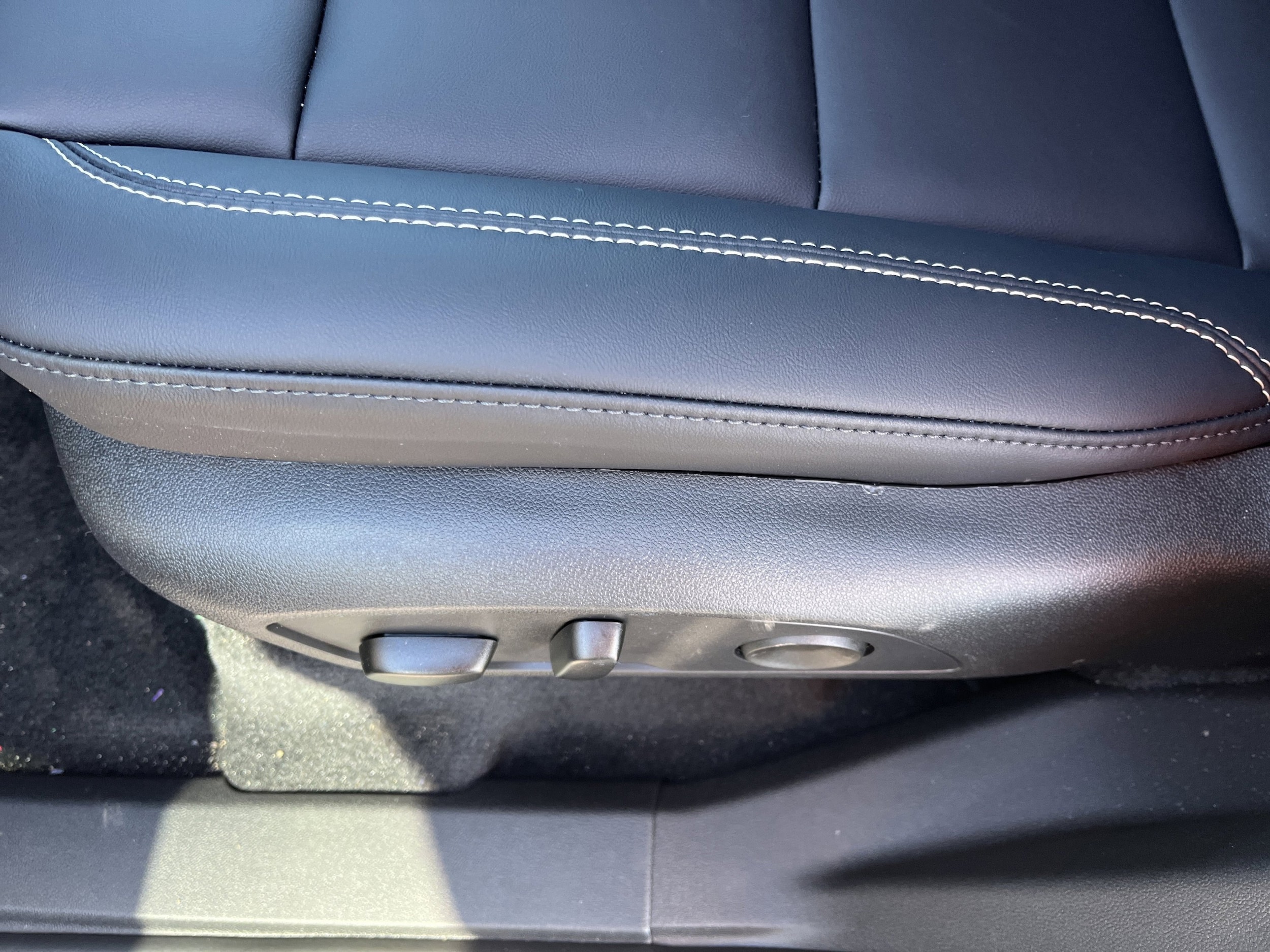 2026 GMC Acadia Elevation - Photo 16