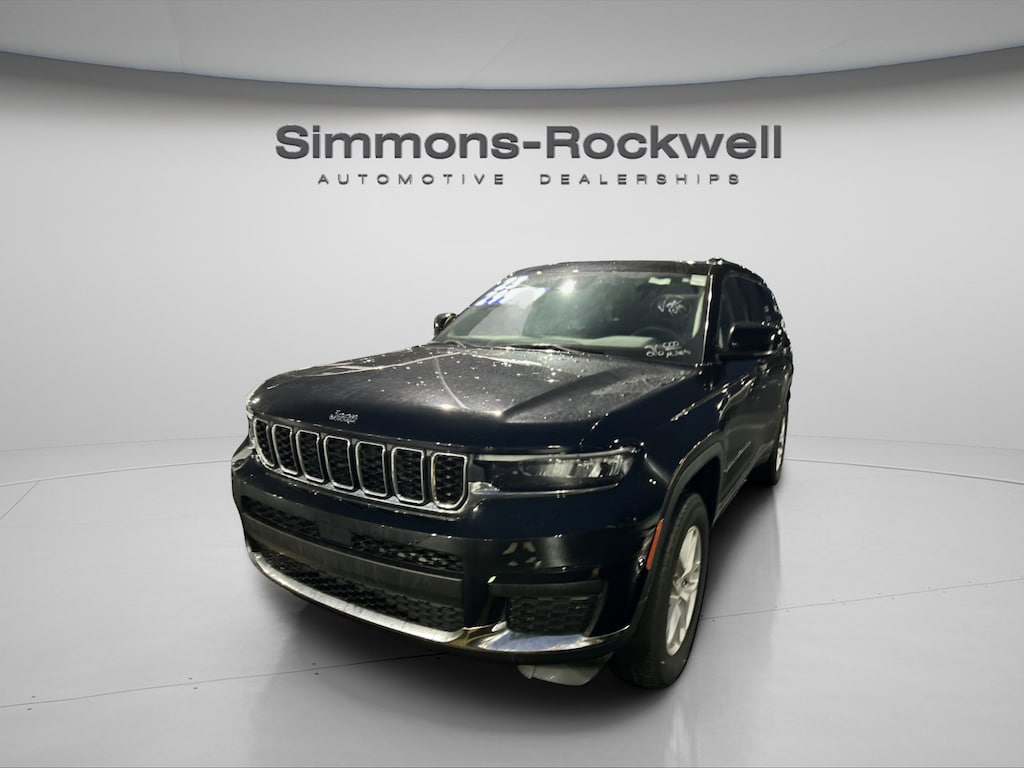 Used 2023 Jeep Grand Cherokee L Laredo 4x4 SUV