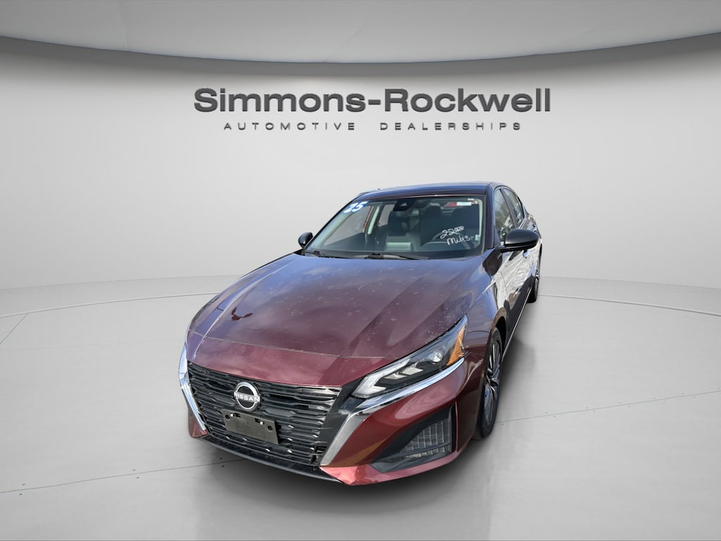 Used 2025 Nissan Altima SV