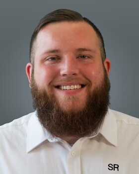 Staff member Alexander Lumia from ID_b5d370