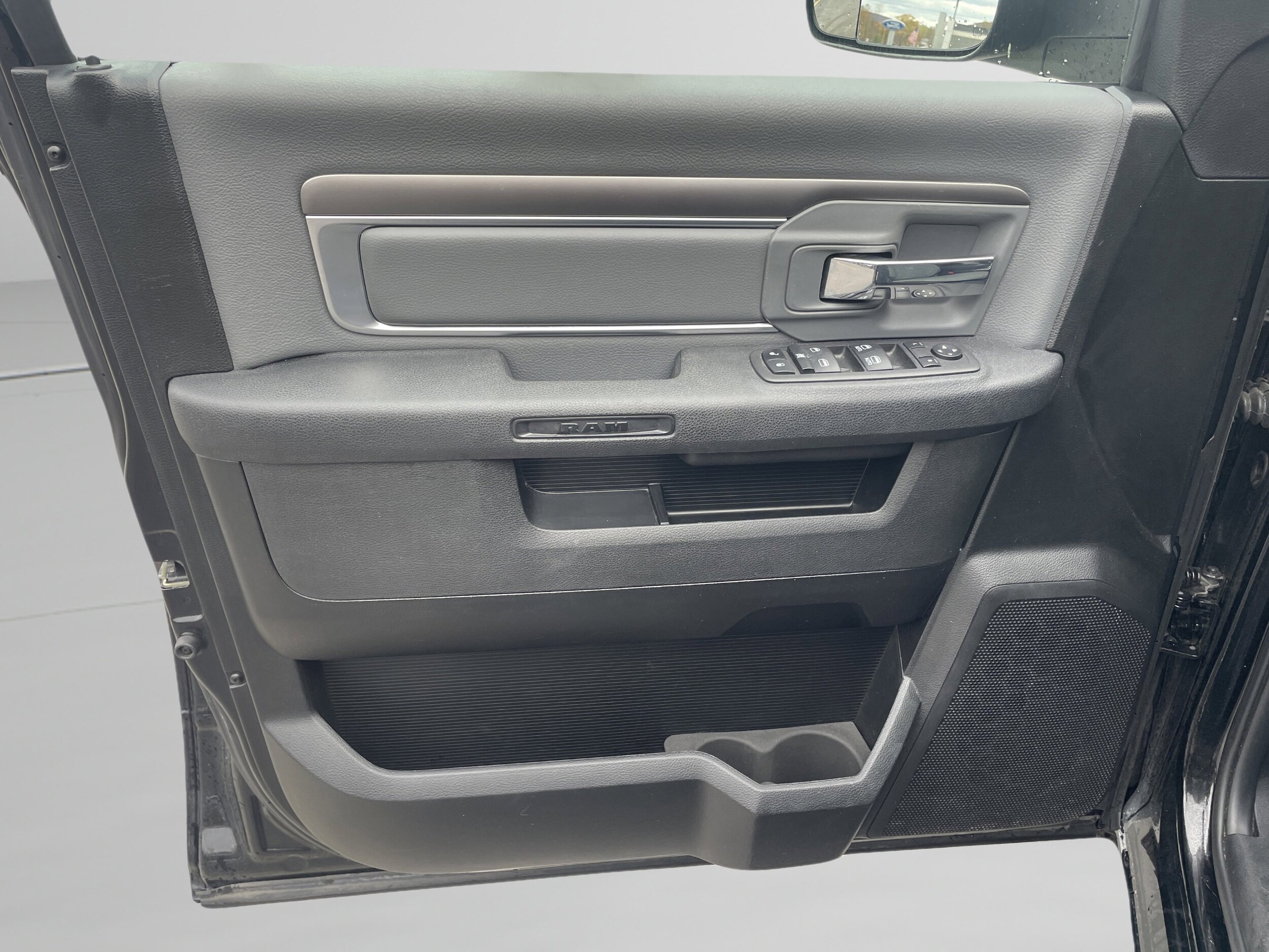 2023 RAM Ram 1500 Classic SLT - Photo 13