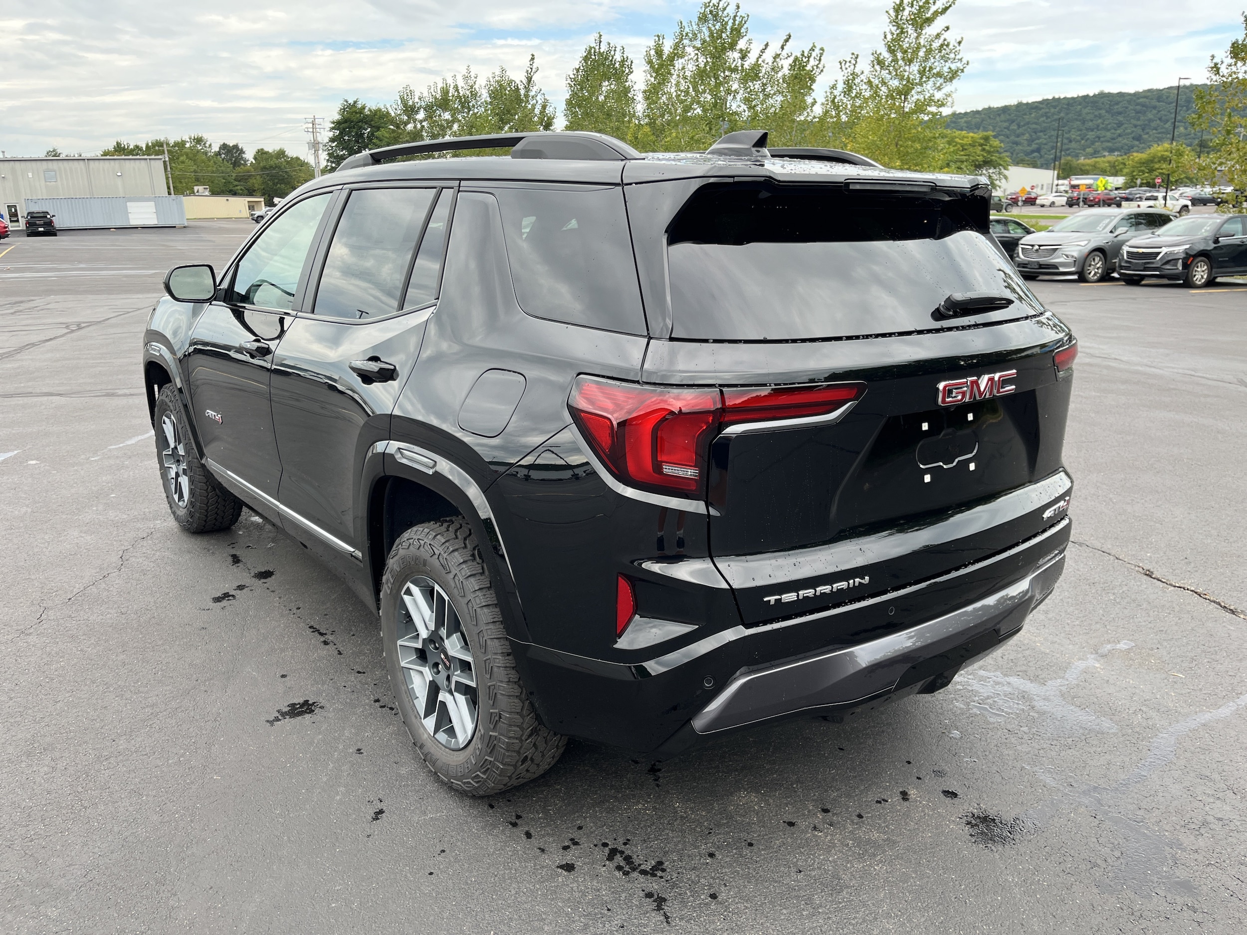 2027 GMC Terrain AT4 - Photo 15