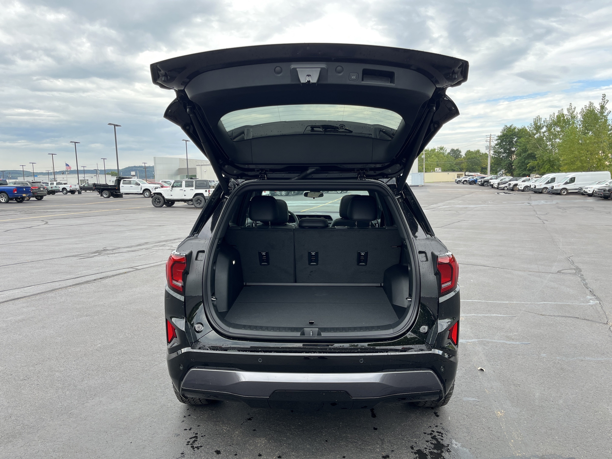 2027 GMC Terrain AT4 - Photo 20