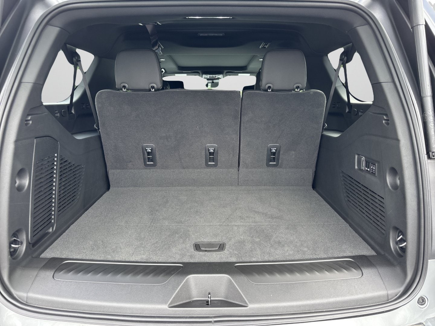 2026 GMC Yukon XL Elevation - Photo 9