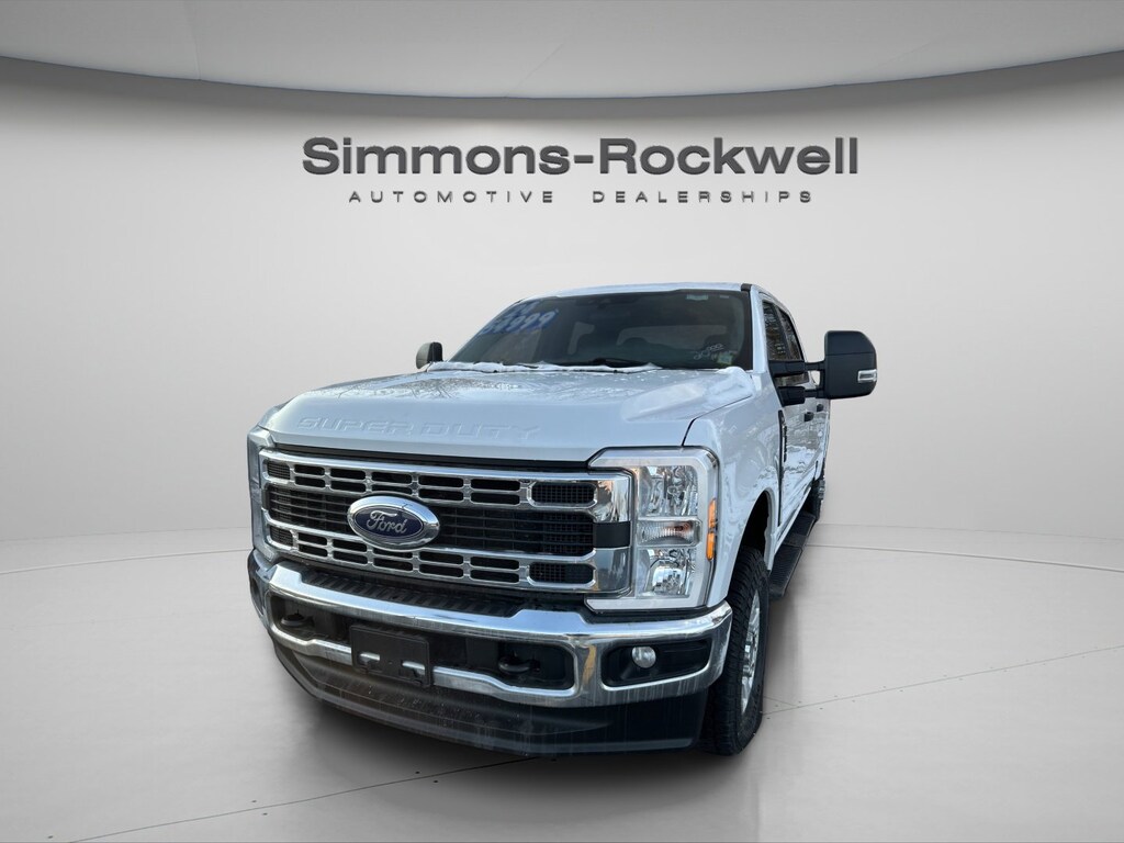 Used 2024 Ford Super Duty F-350 SRW XL Truck Crew Cab