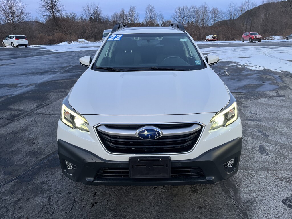 Used 2022 Subaru Outback Premium SUV