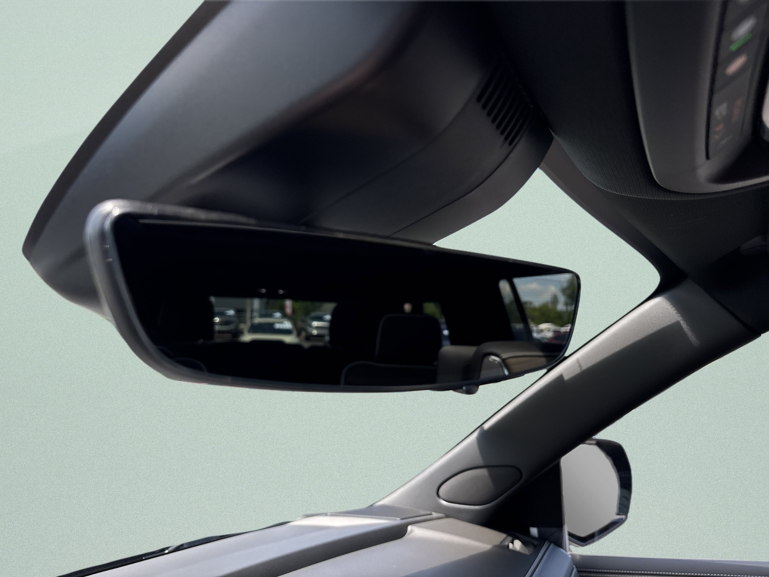 2026 GMC Yukon XL Denali Ultimate - Photo 21