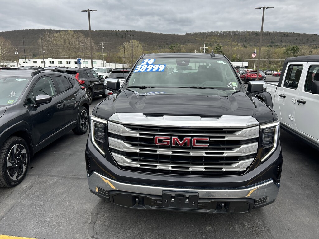 Used 2024 GMC Sierra 1500 SLE Truck Crew Cab