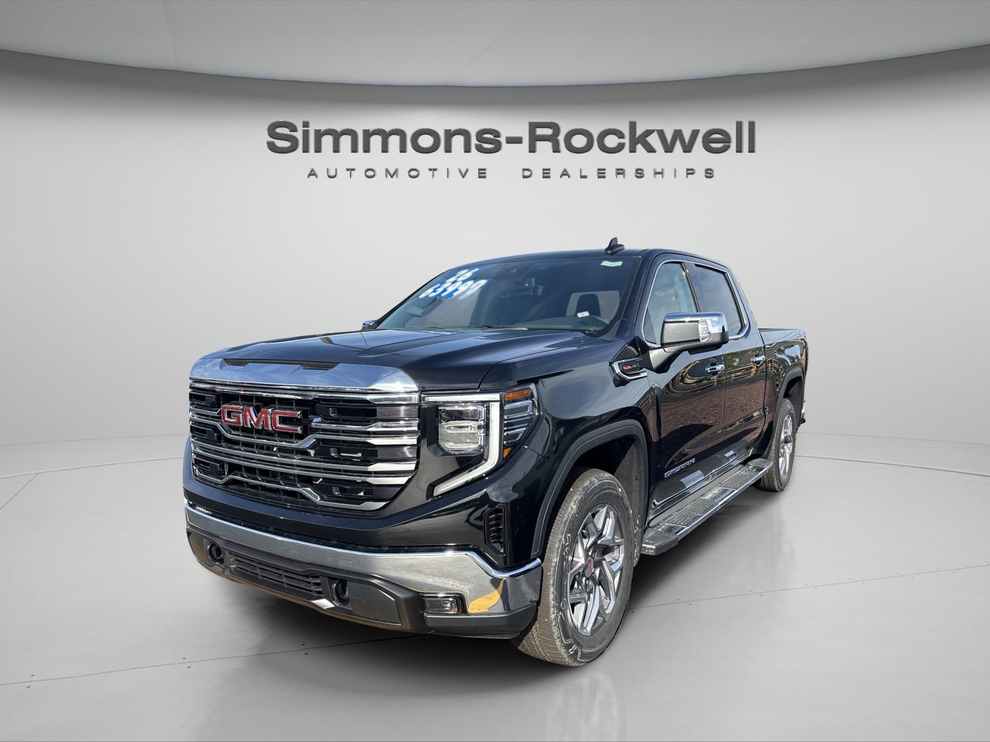 2026 GMC Sierra 1500 SLT - Photo 2