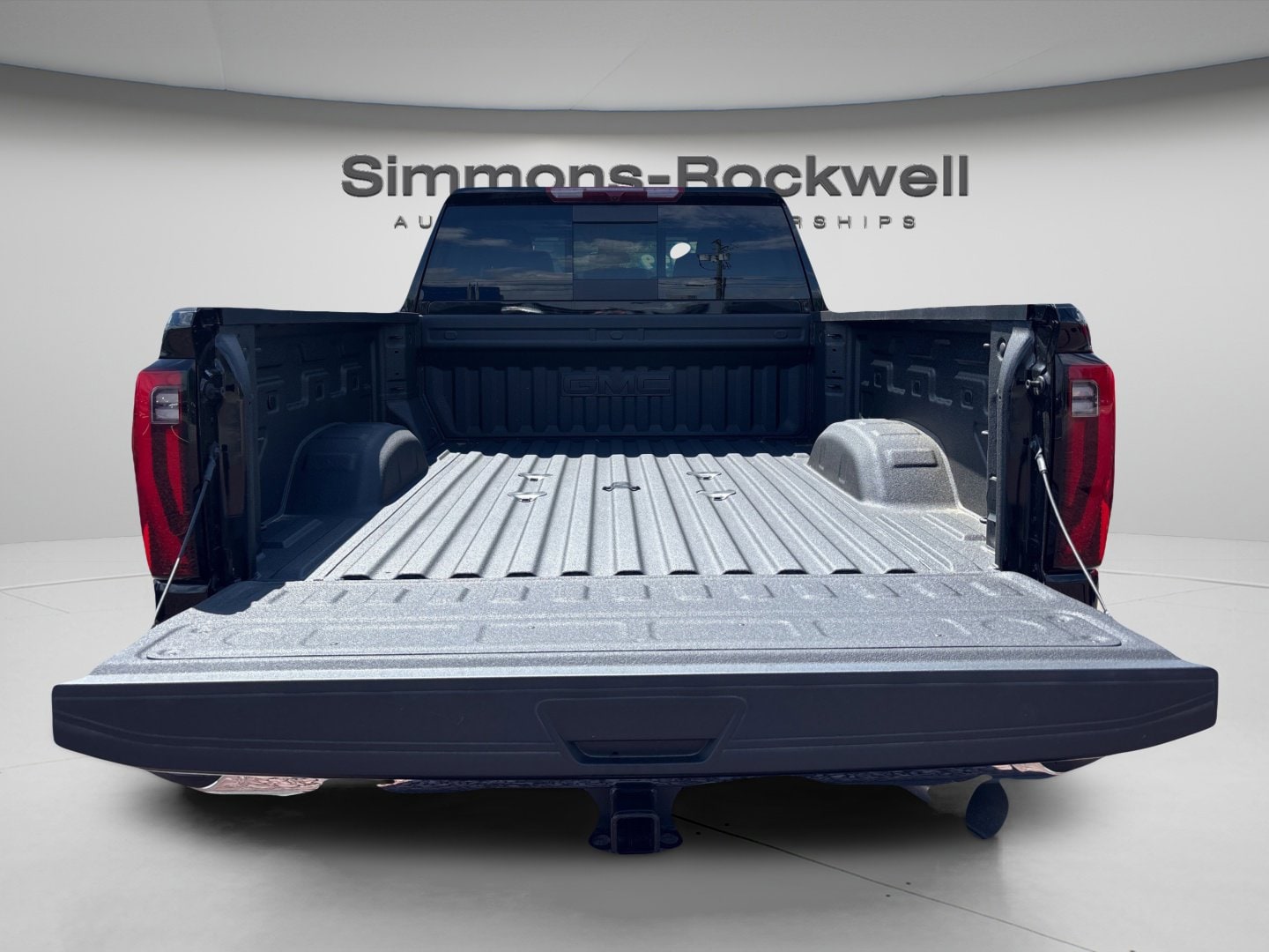 2026 GMC Sierra 2500HD SLT - Photo 9