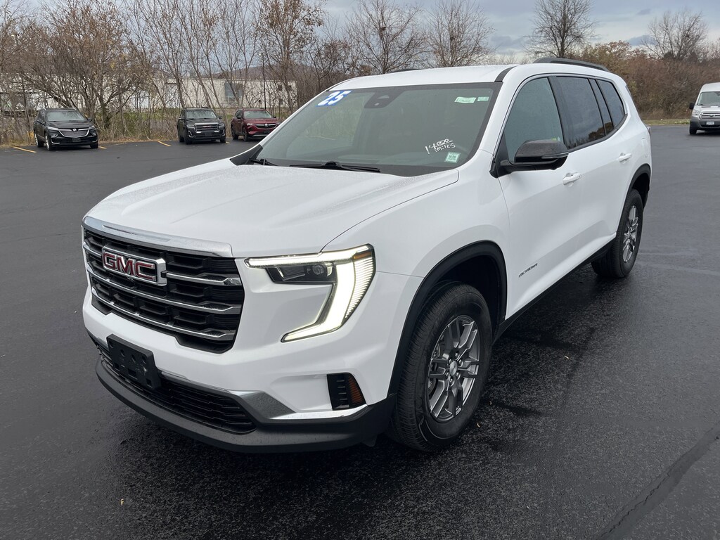 Used 2025 GMC Acadia Elevation SUV