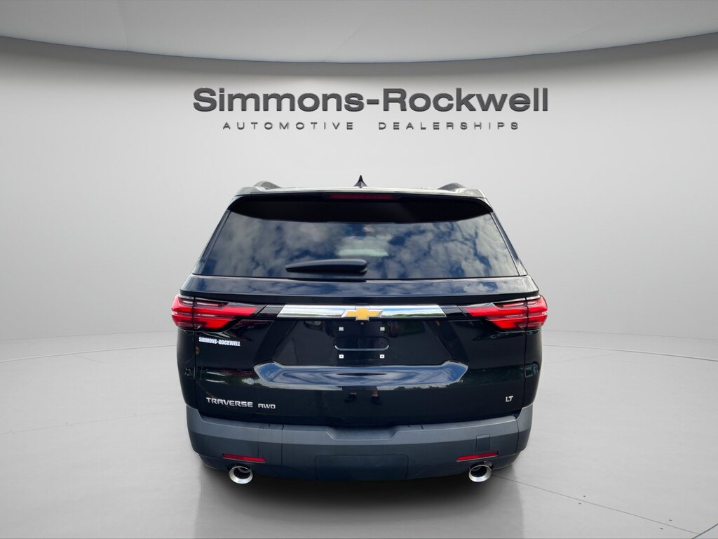 Used 2023 Chevrolet Traverse LT Cloth SUV