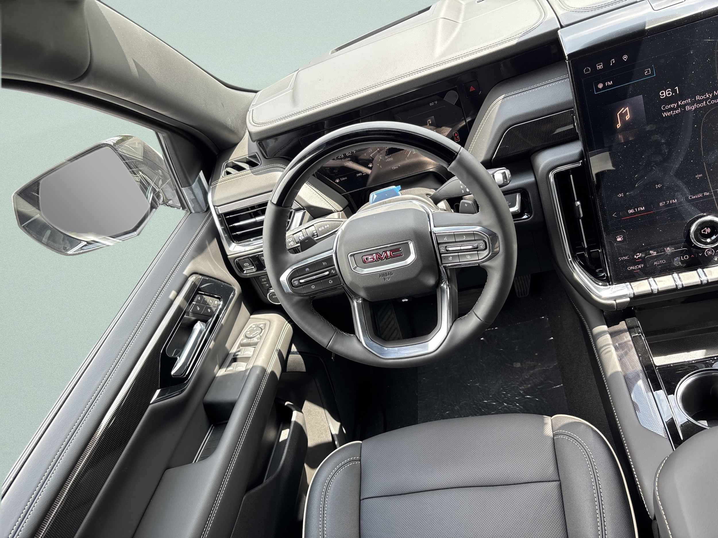 2026 GMC Yukon XL Elevation - Photo 32