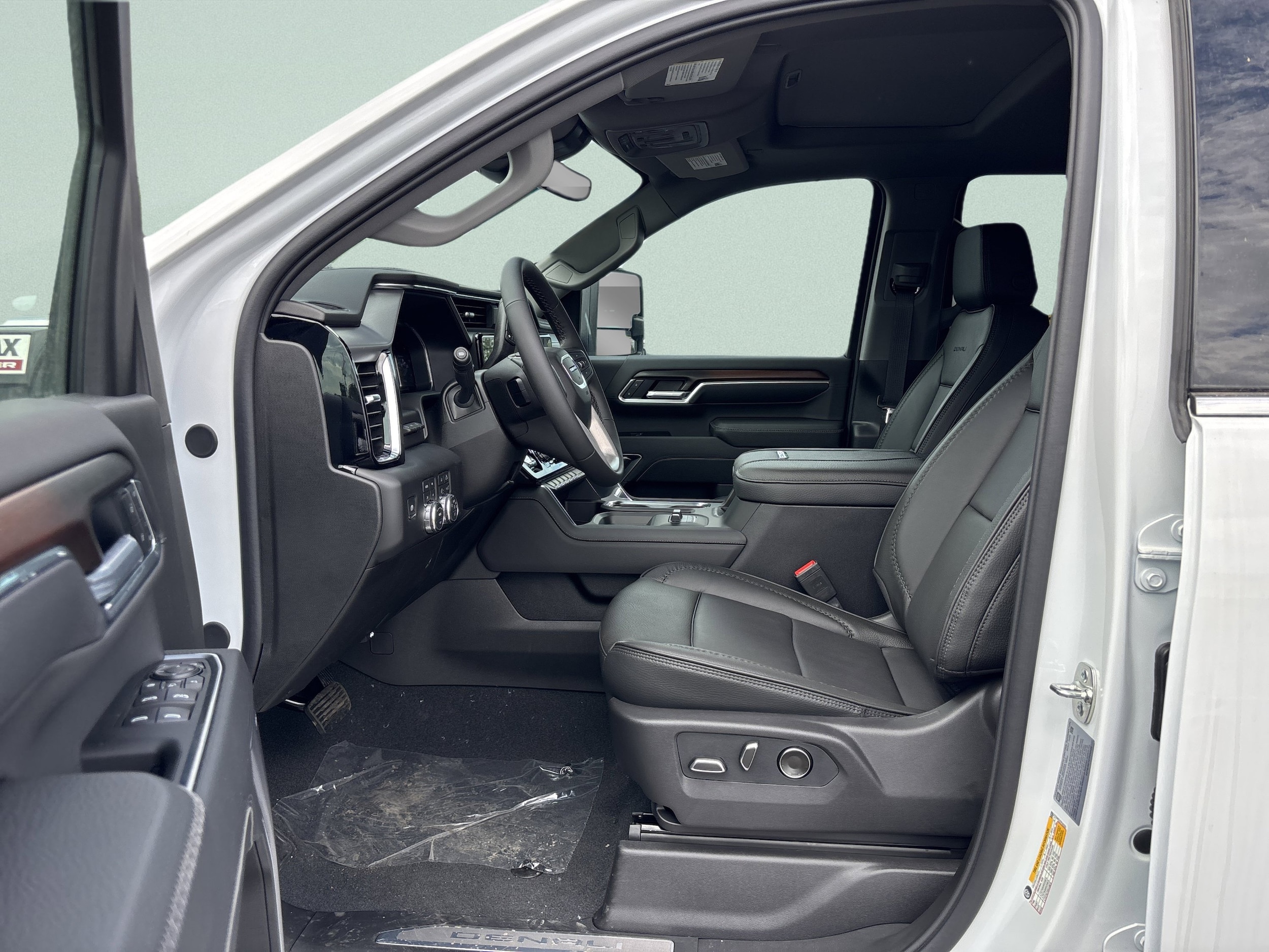 2026 GMC Sierra 2500HD Denali - Photo 11