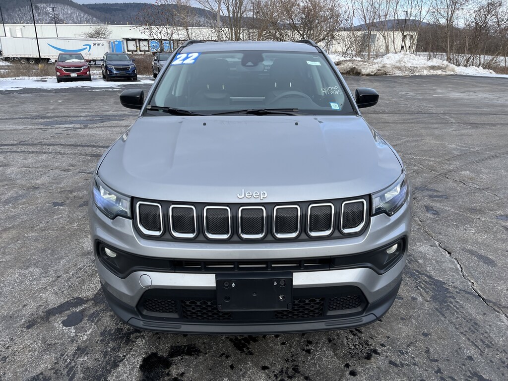 Used 2022 Jeep Compass Latitude SUV