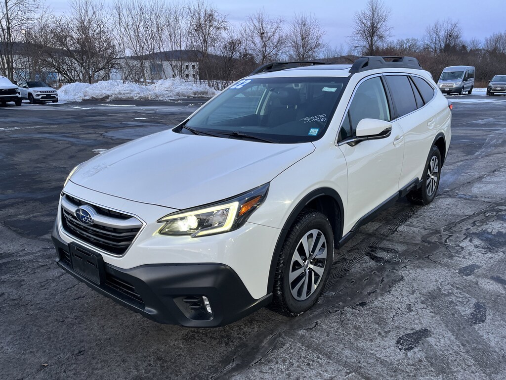 Used 2022 Subaru Outback Premium SUV