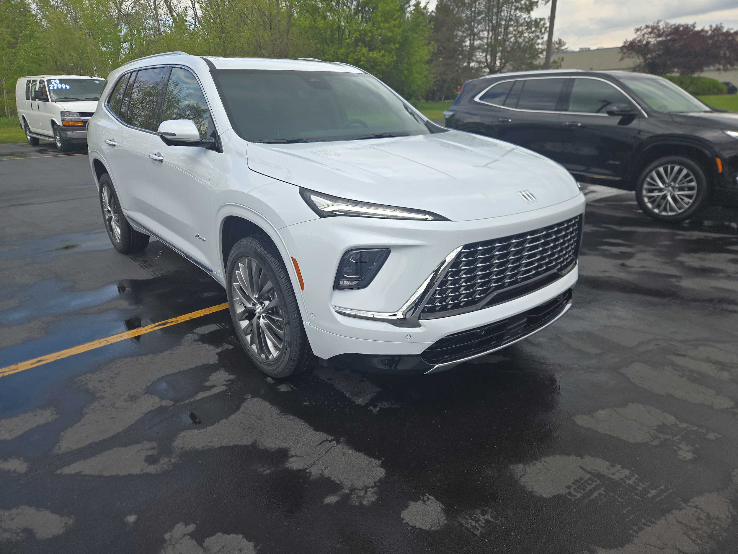2026 Buick Enclave Avenir - Photo 12