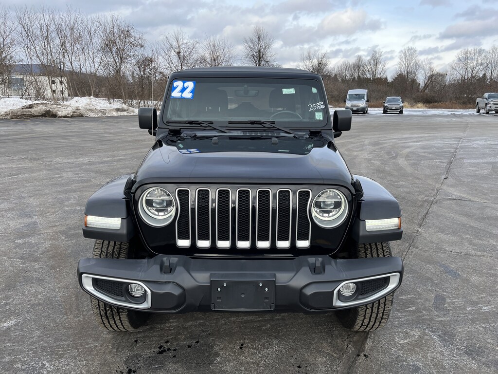 Used 2022 Jeep Wrangler Unlimited Sahara SUV