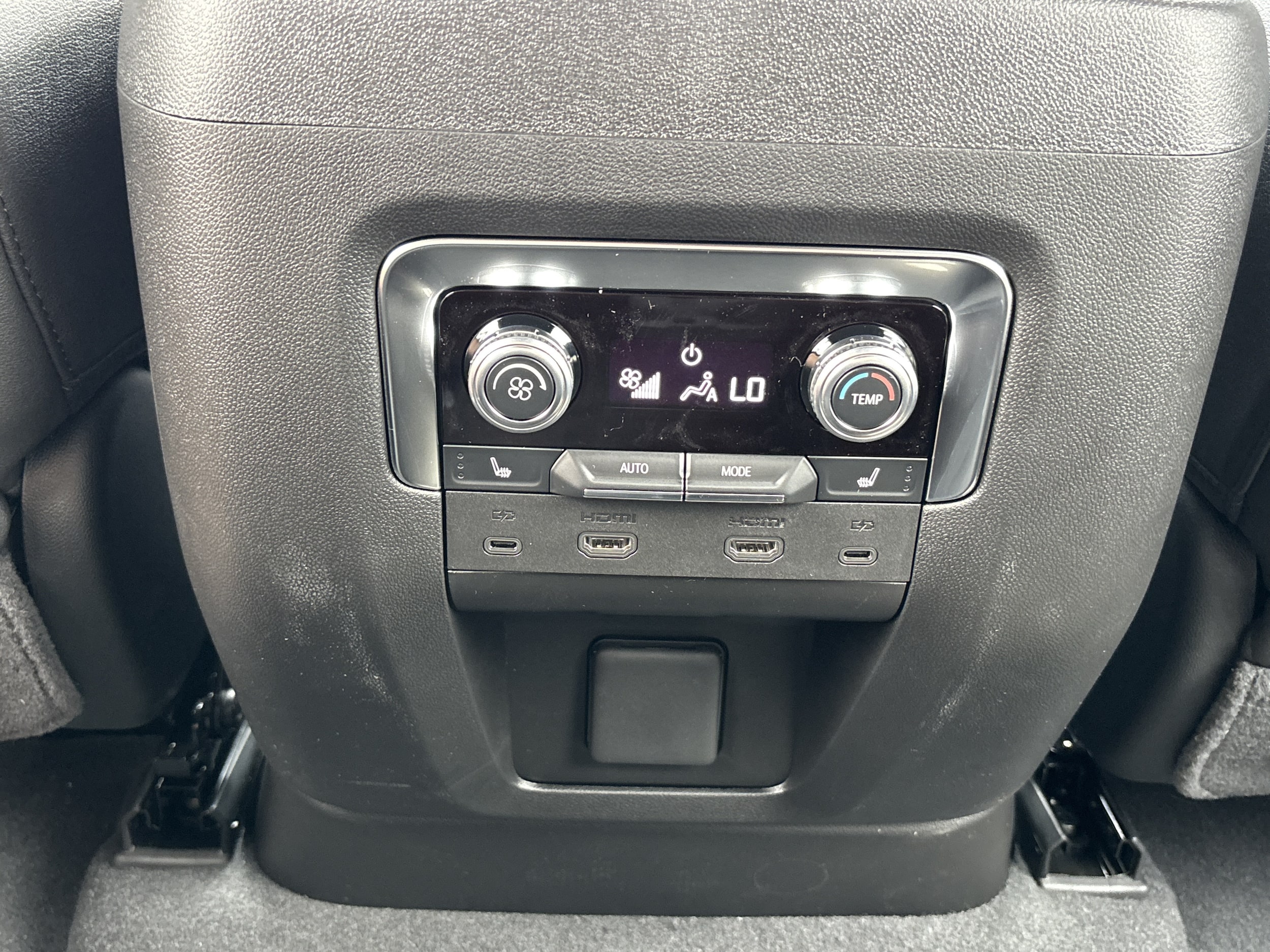 2026 GMC Yukon XL Elevation - Photo 26