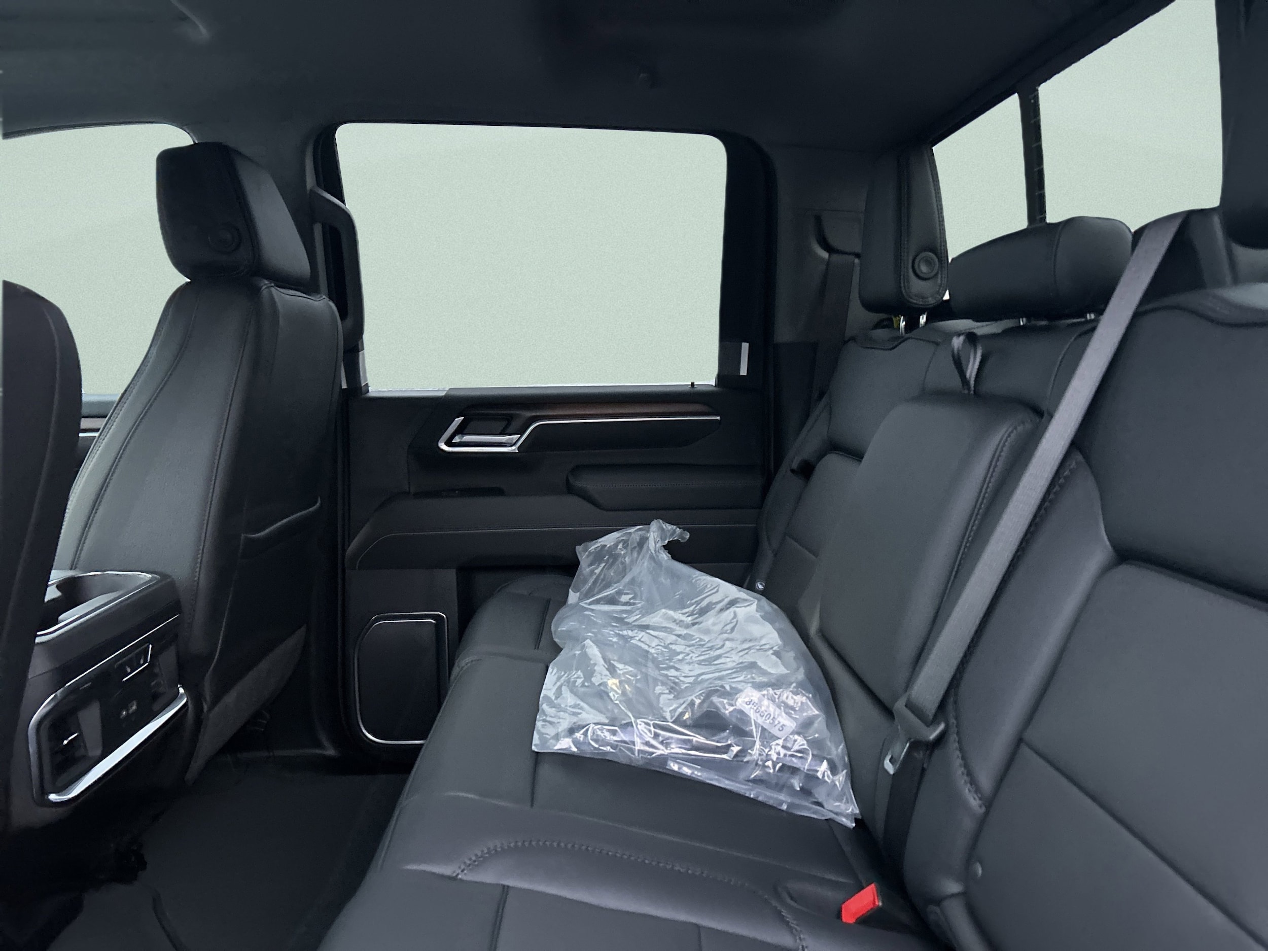 2026 GMC Sierra 2500HD Denali - Photo 14