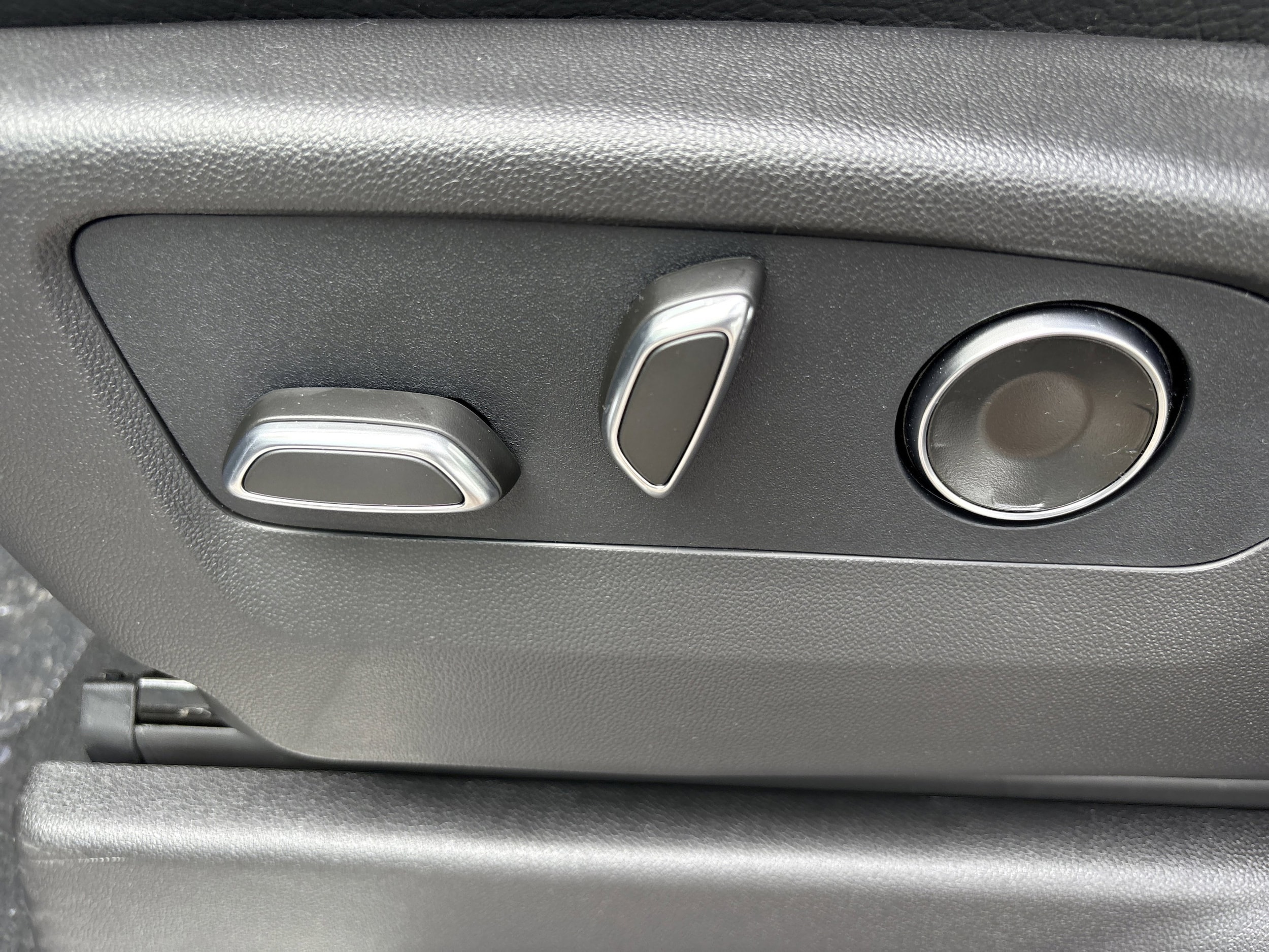 2026 GMC Sierra 2500HD Denali - Photo 14