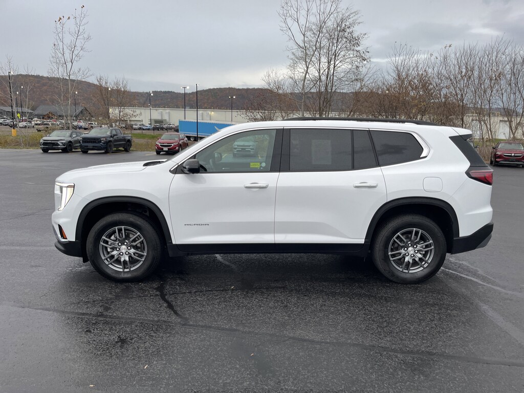 Used 2025 GMC Acadia Elevation SUV