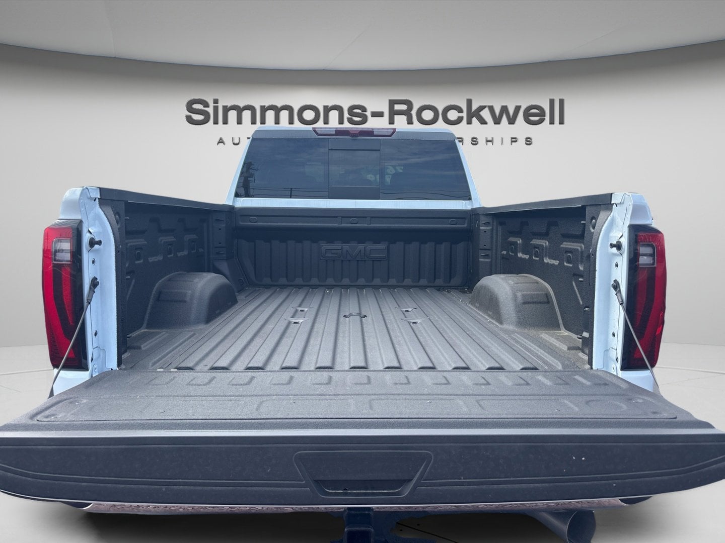 2026 GMC Sierra 2500HD SLT - Photo 8